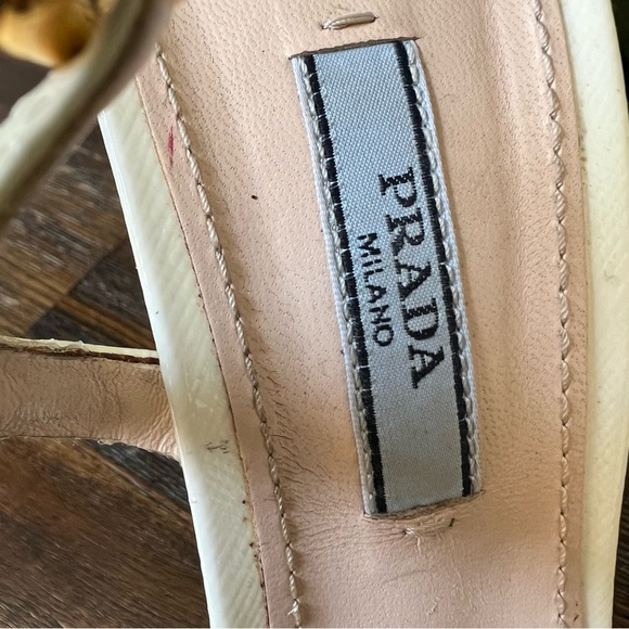 Prada Calzature Donna White Saffiano Leather Gold Studded Heels EU39.5 - Picture 8 of 16